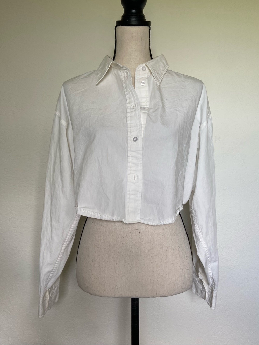 TICTOC 100% Cotton White Cropped Button Down Size Large
